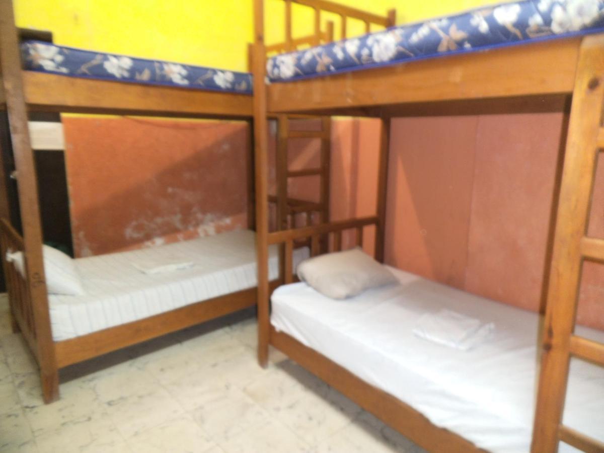 Cuartos Y Hostal Jaqueline カンペチェ エクステリア 写真